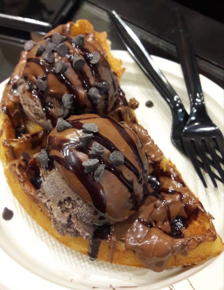 Nutella Waffle + Ice Cream (single)